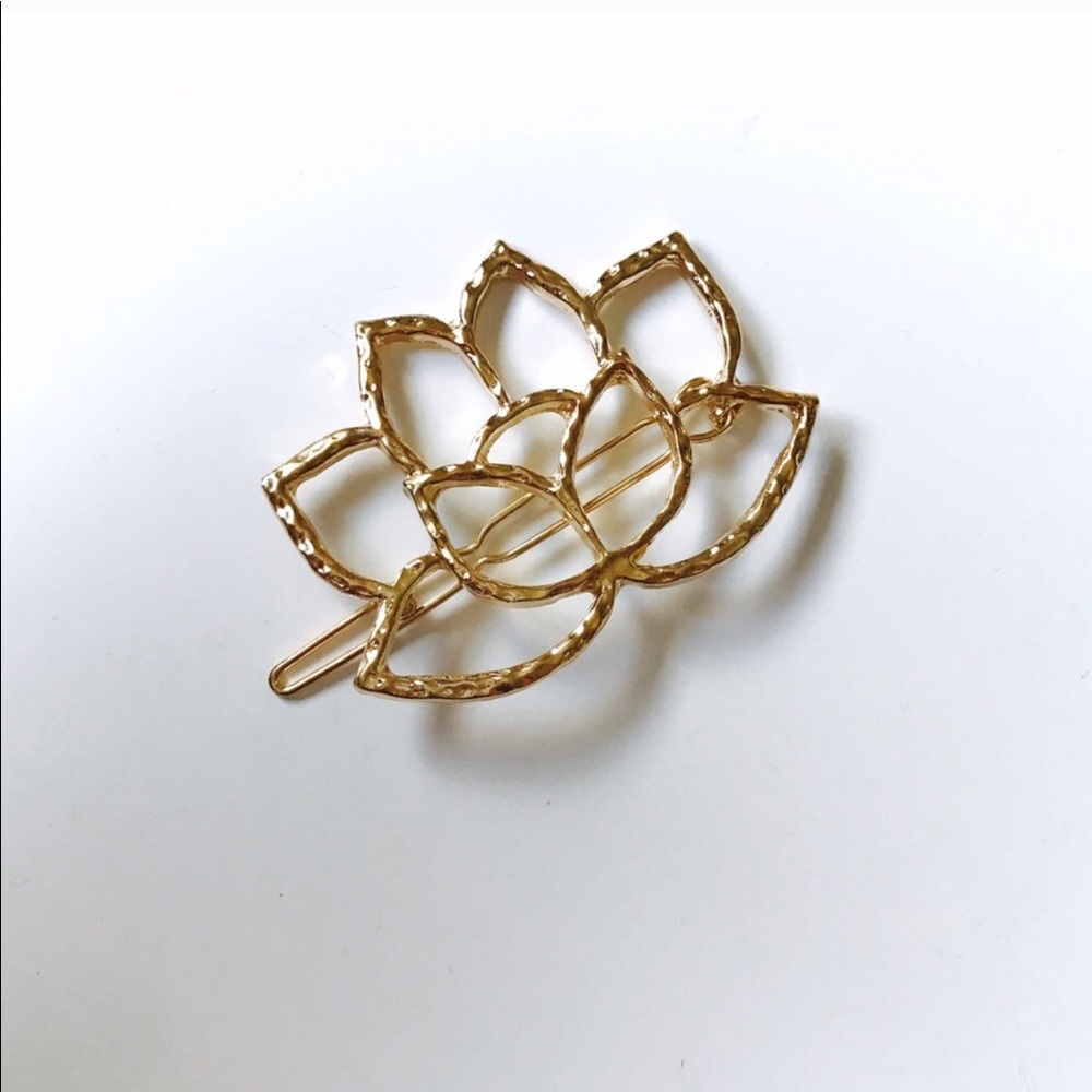 Lotus Hair Clip - Picture 2 of 2